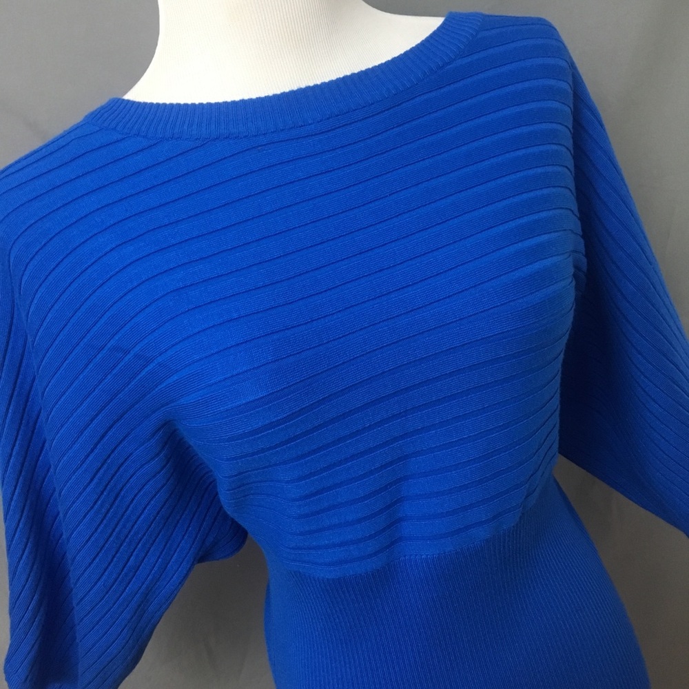 Dolman top royal blue size L G1